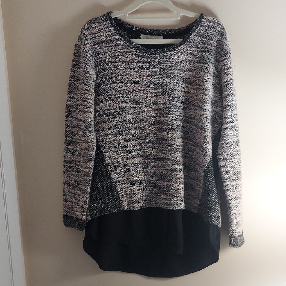 Two By Vince Camuto Rose Buff  Gray 2fer Sweater Sz M